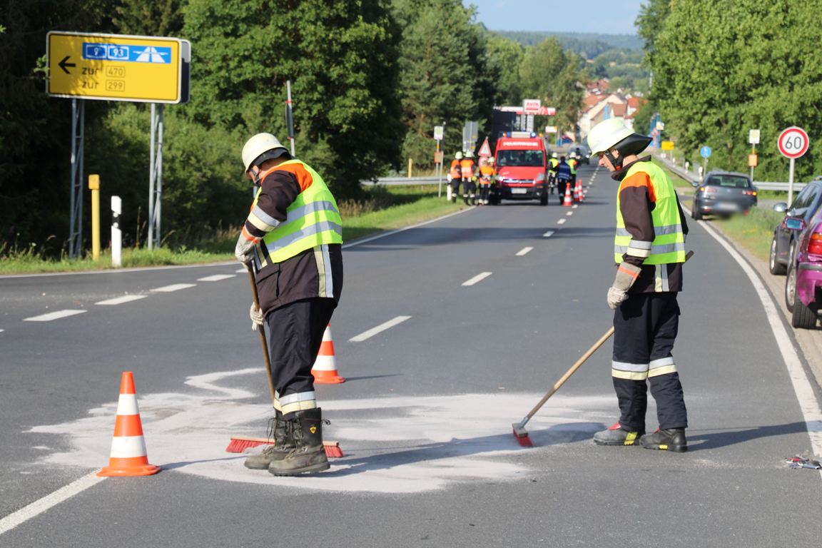 Totalschäden nach Unfall in Pressath