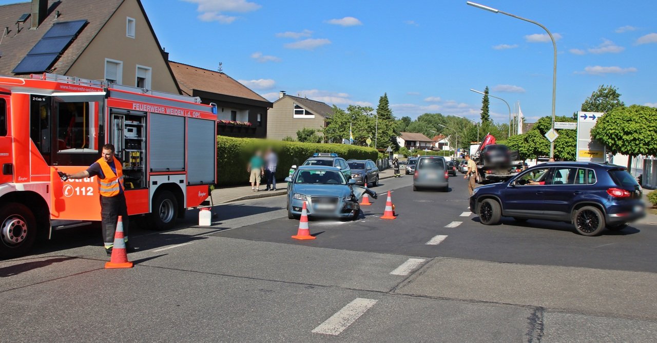 23-Jähriger bei Unfall in Parksteiner Straße verletzt