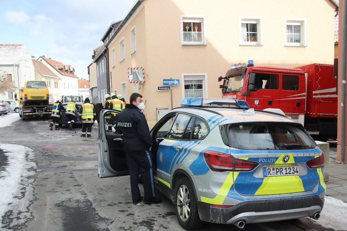 Unfall am Schellenberg: Ein Verletzter, viel Schaden