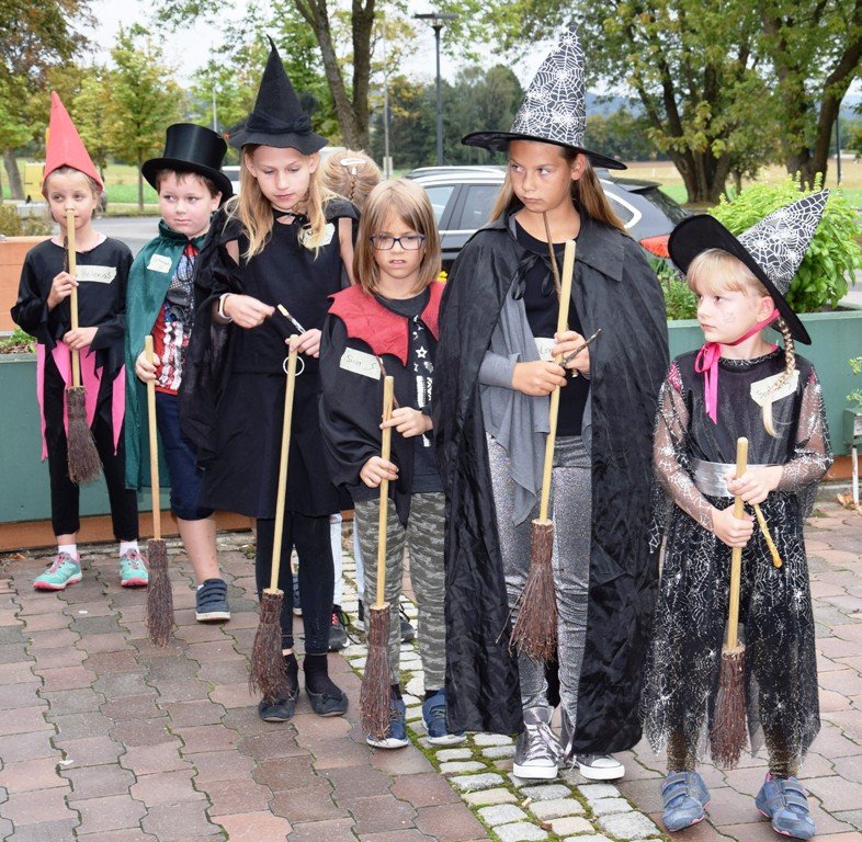 Zauberhafter Nachmittag: Vohenstraußer Zauberschüler starten Hogwarts-Schuljahr