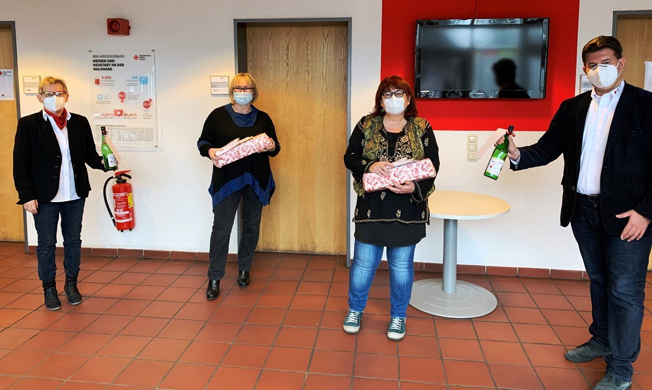 BRK verabschiedet treue Mitarbeiterinnen in den Ruhestand