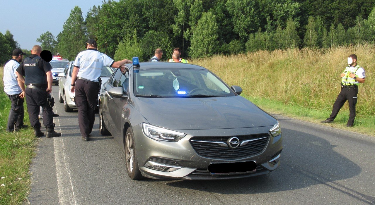 Polizei fasst Autodieb nach Verfolgung