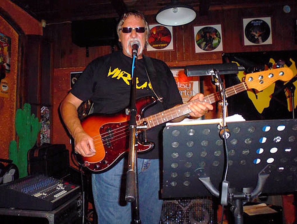 Virus im Salute: Rock ohne Schnörkel und Blues mit Feeling