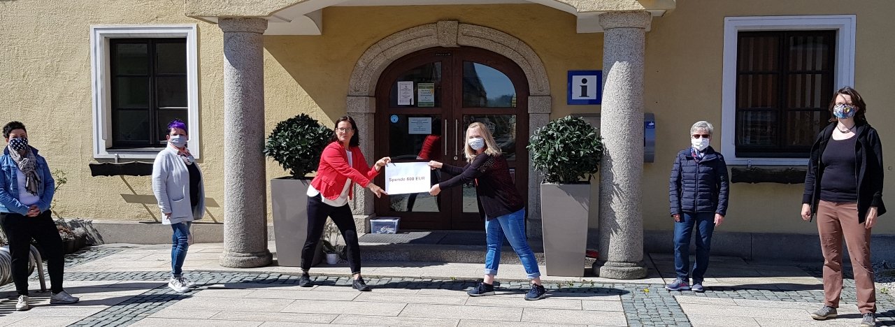 Waldershofer nähen und spenden enorm