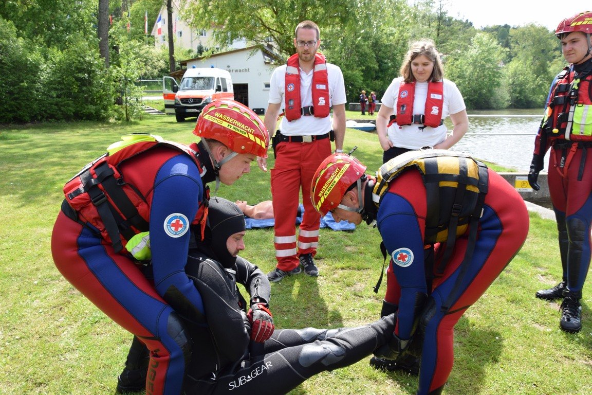 Fit für Rettungseinsätze im Wasser