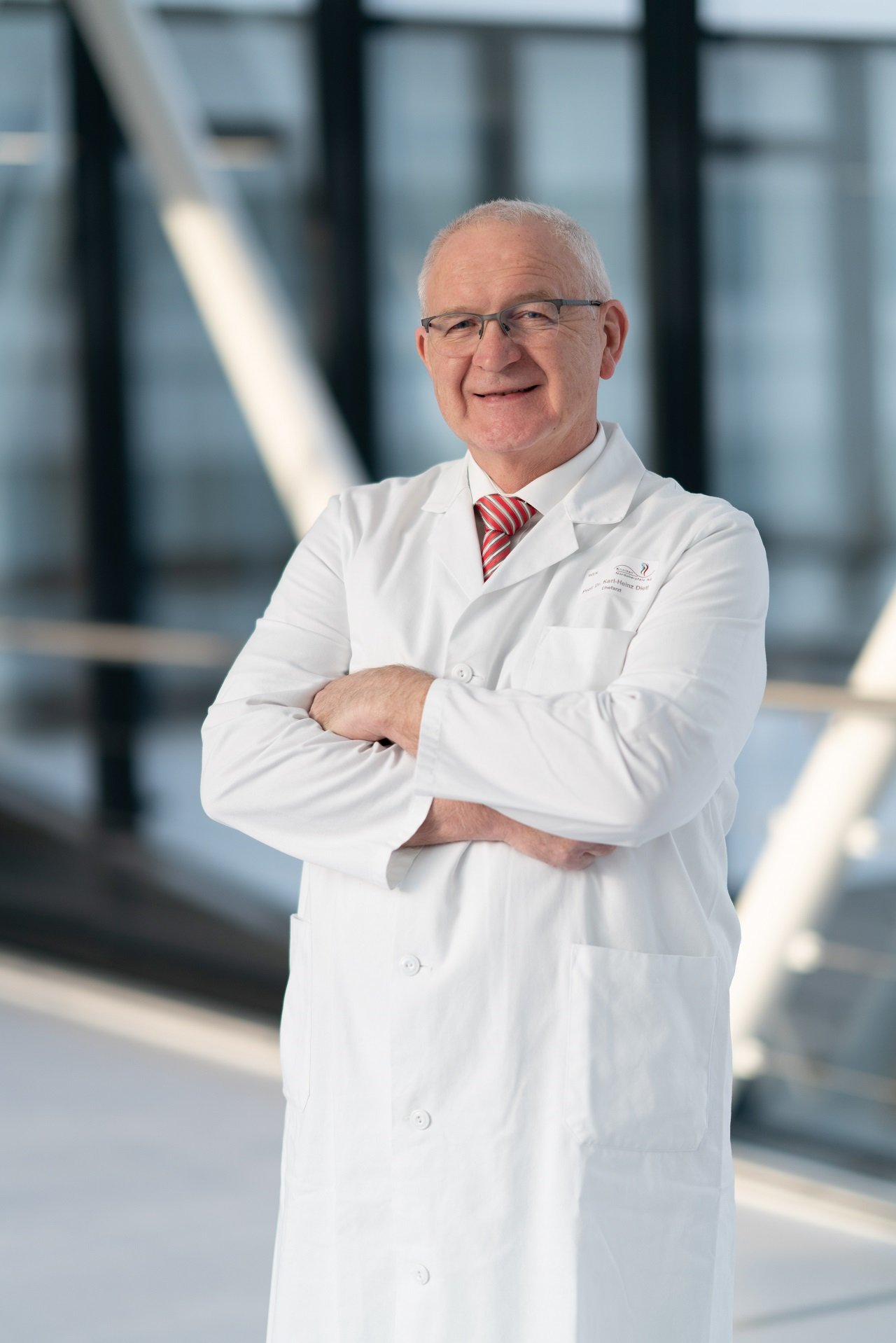 Chefarzt im Gespräch: Wenn’s im Bauch zwickt