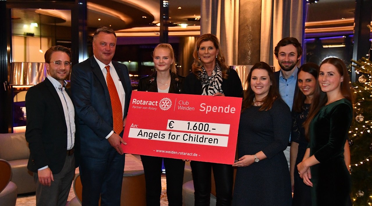 Rotaract Weiden spendet für Kinder in Laos