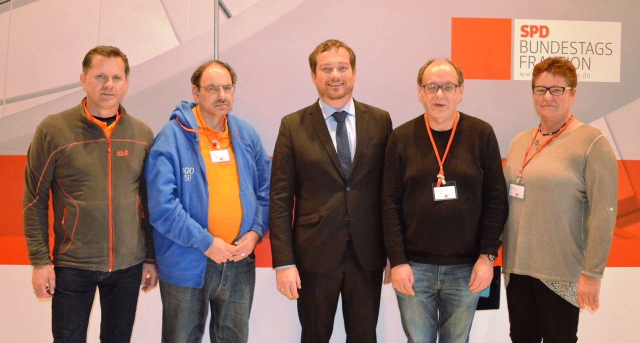 Lebenslagen verbessern: HPZ-Werkstatträte im Gespräch mit Uli Grötsch