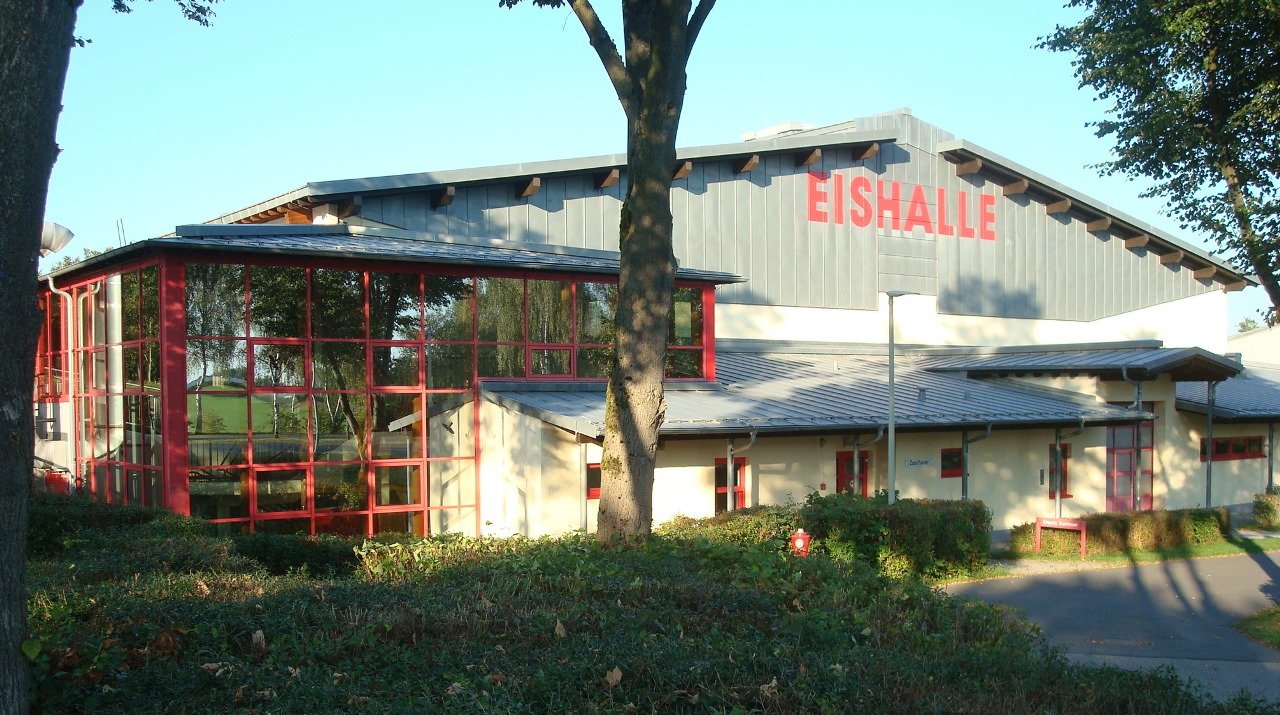 Betrieb der Eishalle Mitterteich gesichert!