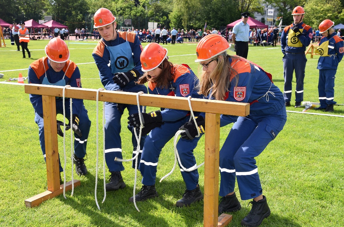 Landesmeisterschaft der Jugendfeuerwehren: Tirschenreuth setzt sich durch