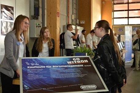 Job-Aktiv Messe: Von Bewerbungs-Check bis Ausbildungsstellen