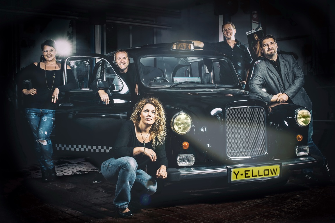 Musikalische Taxifahrt mit Witz