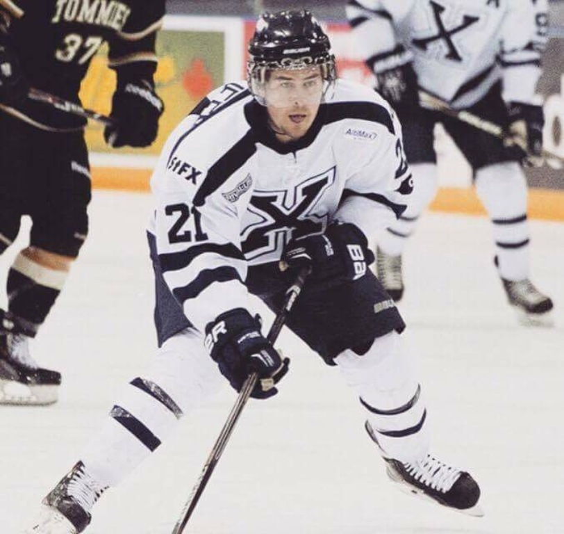 Zack MacQueen macht Devils-Kader komplett