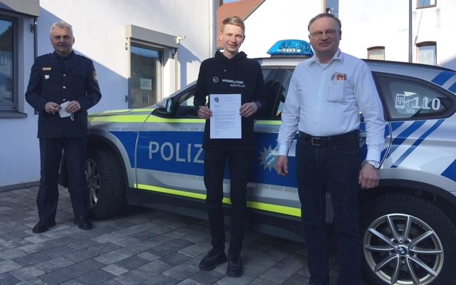 Wahre Helden: Vater und Sohn erhalten Ehrung