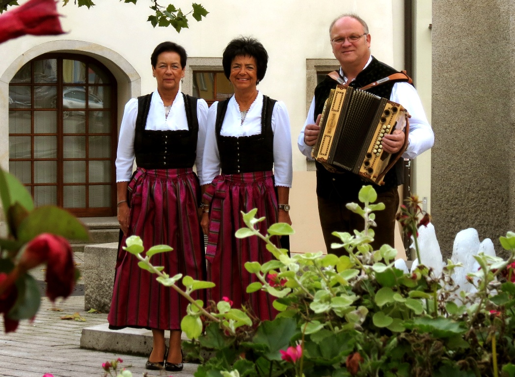 Volksmusik-Serenade mit den Zupfer-Moidln wird nachgeholt