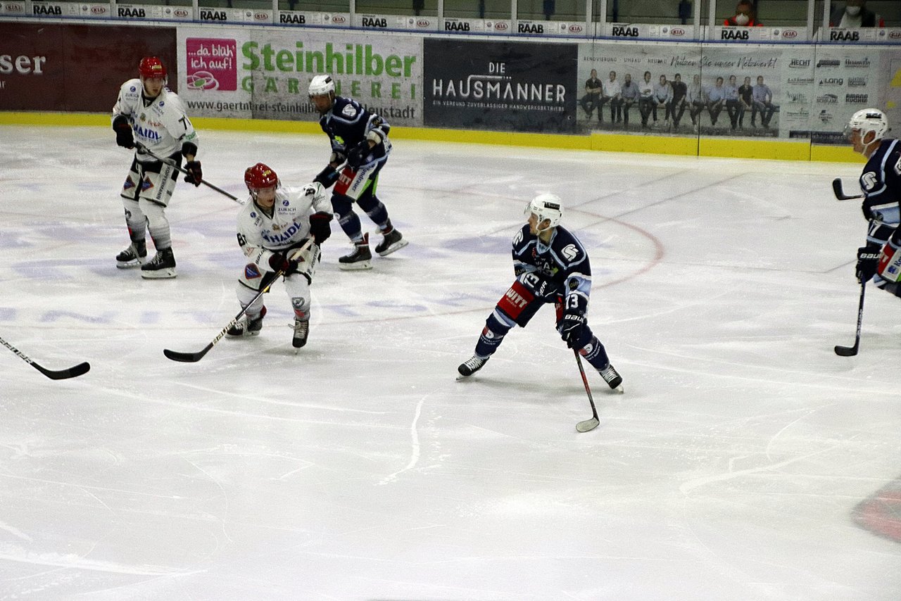Blue Devils schicken Black Hawks Passau zweistellig heim