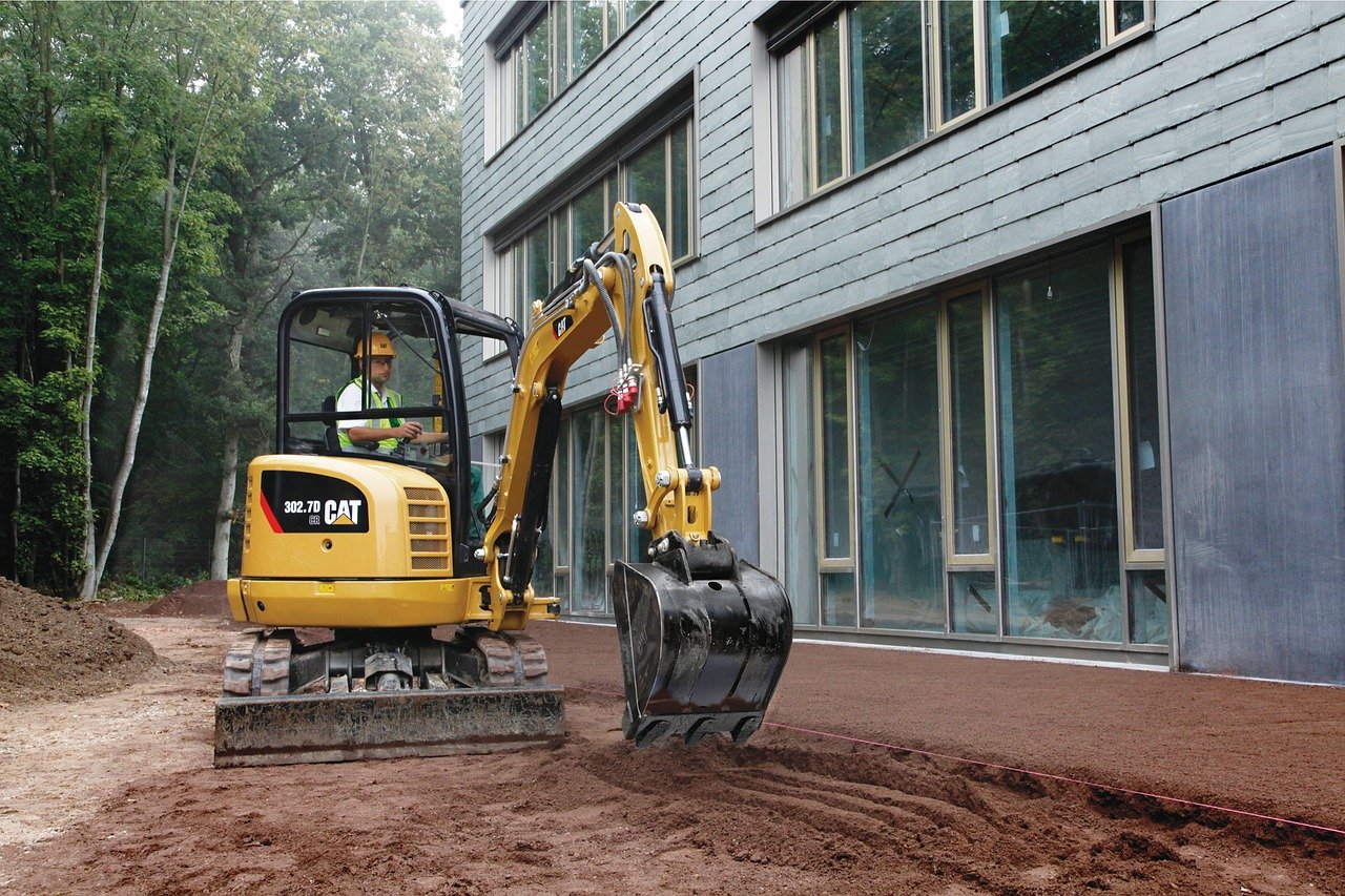 Zwei Minibagger gestohlen: 55.000 Euro Schaden