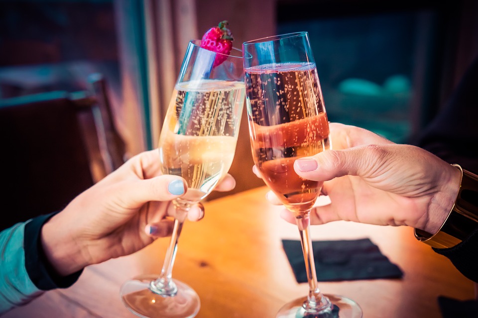 [Update] Club der roten Bänder und ein Glas Sekt