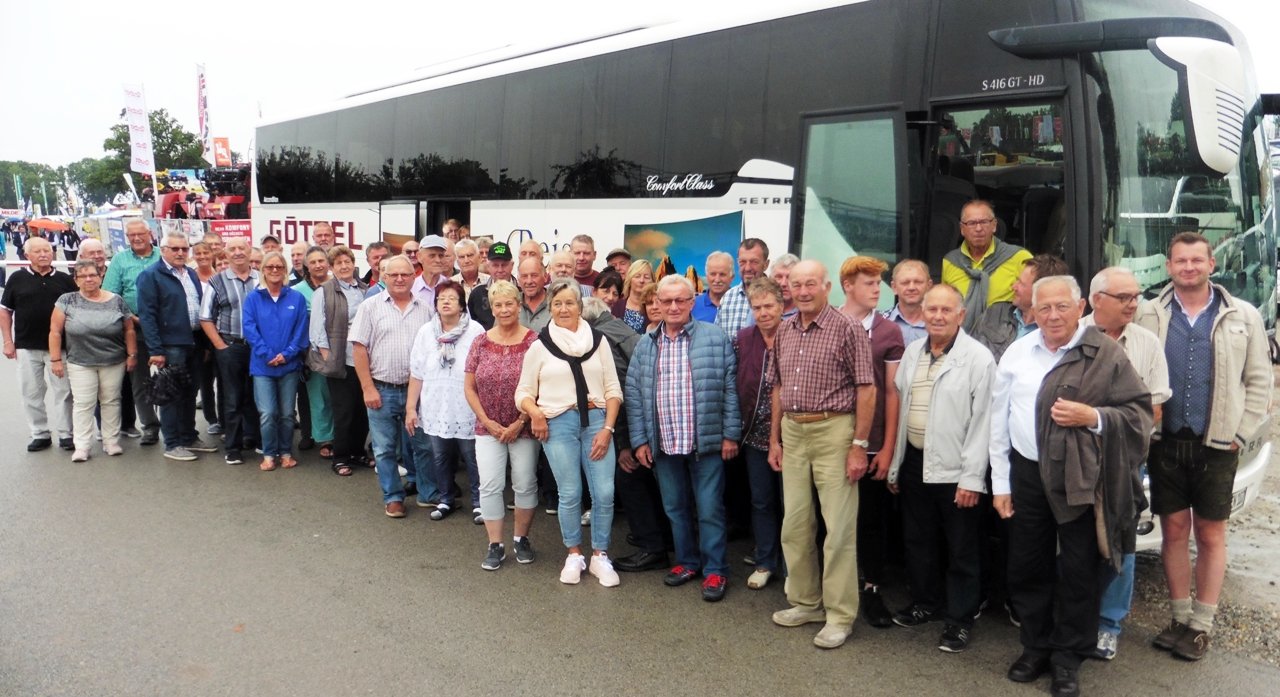 Humor und Interessantes beim Karpfham-Fest