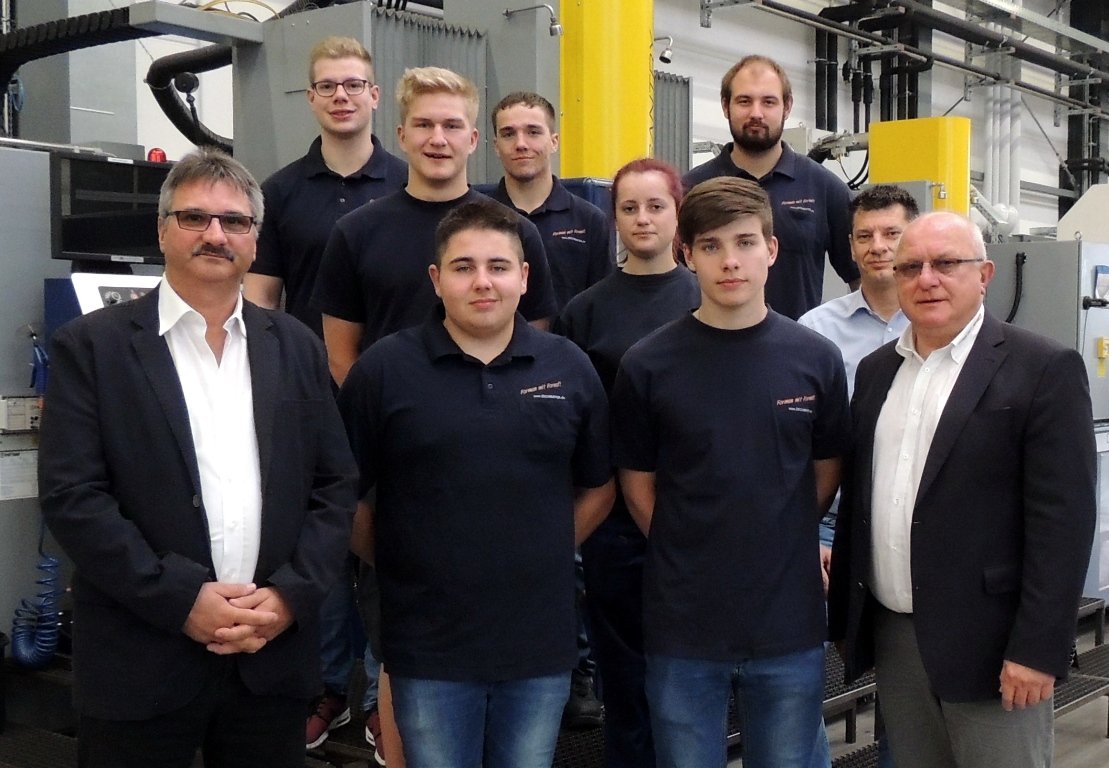 Willkommen im Traumberuf Werkzeugmacher: Neue Lehrlinge bei Zechmayer