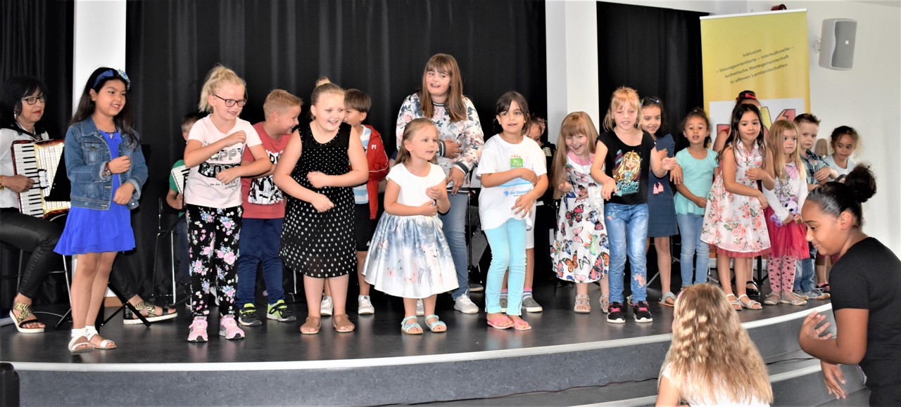 Sommerfest der Klingenden Töne: Gummibärentanz und fröhliche Lieder