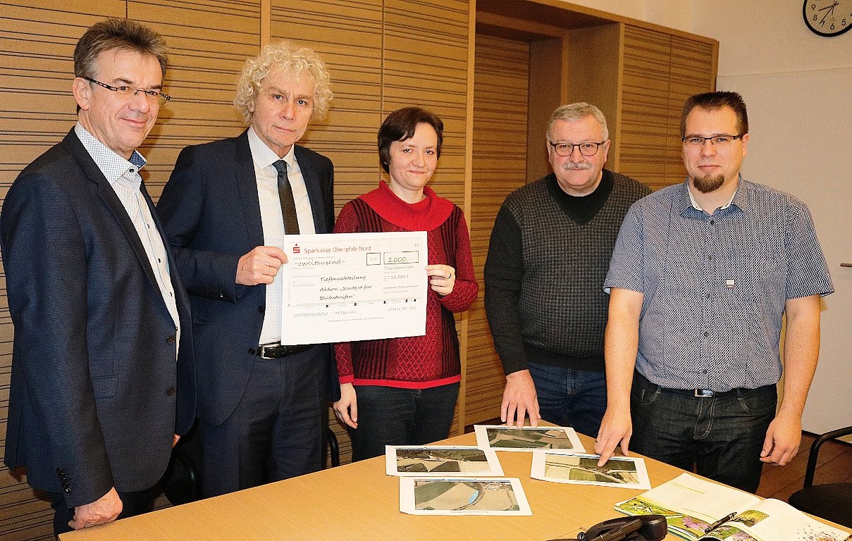 Rekord-Spende lässt Landkreis aufblühen