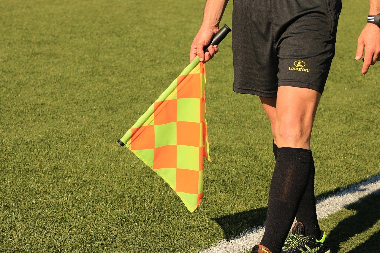 Streitigkeiten und Spielabbruch beim Fußballspiel