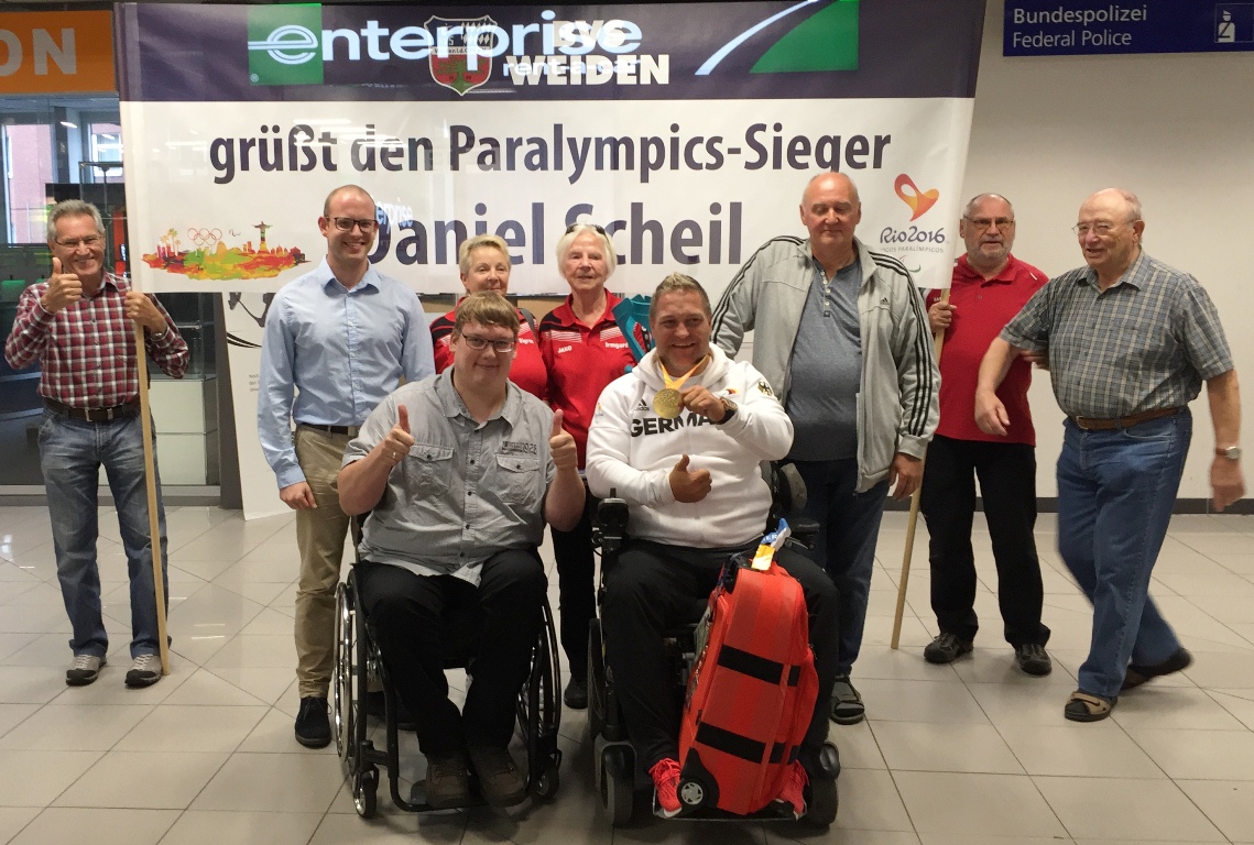 Goldmedaillen-Gewinner Daniel Scheil wieder zu Hause