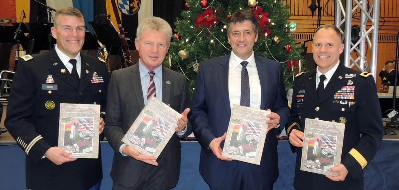 Neues von Wolf und Militär: Truppenübungsplatzbuch in neuer Auflage