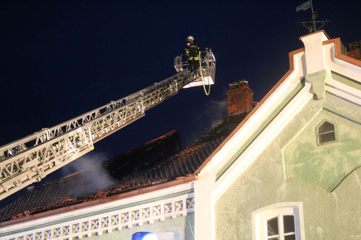 [Update] Dachstuhlbrand in Waidhaus