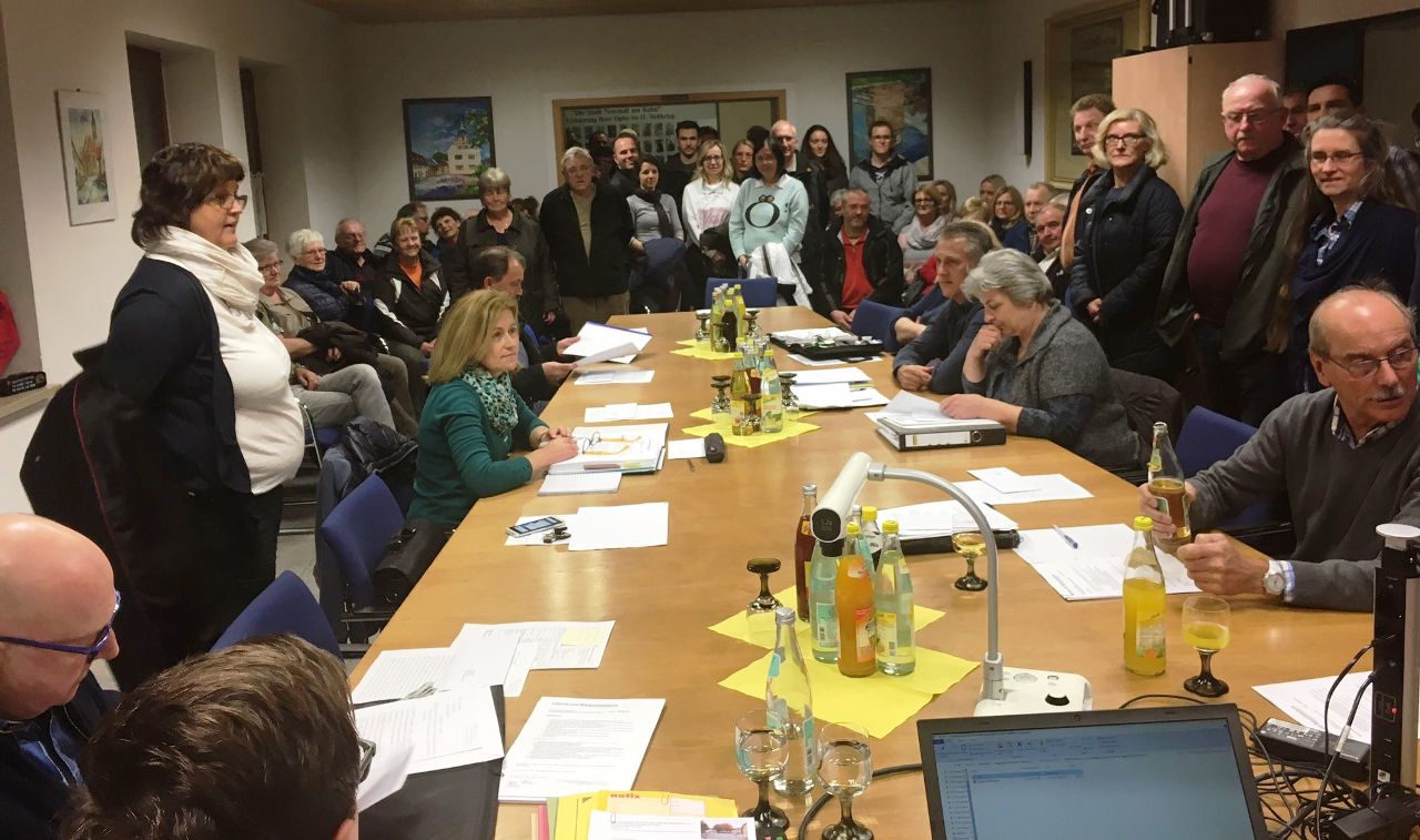 Widerstand gegen den Widerstand: „Gemeinschaft Bürger Pro Neustadt“ für Marktplatzausbau