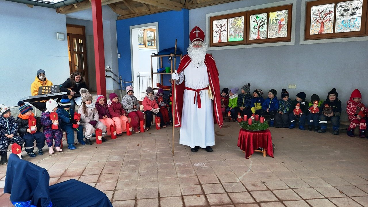 Outdoor-Nikolausfeier in der Kita