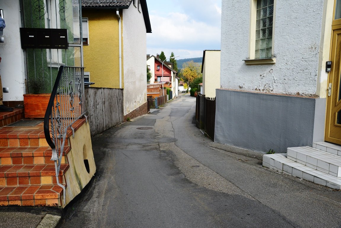 Woher kommen die Risse am Haus?