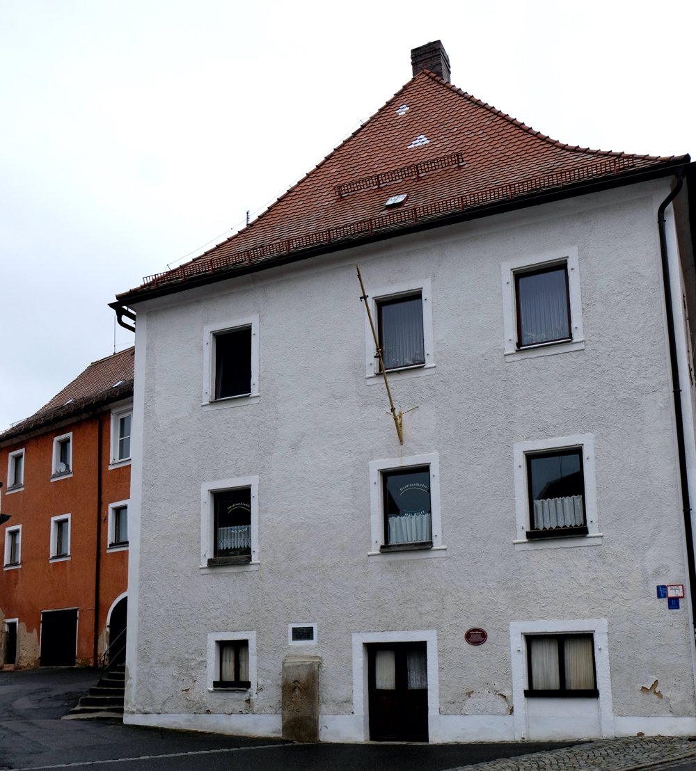 Markt Floß will drei Anwesen sanieren und neu nutzen