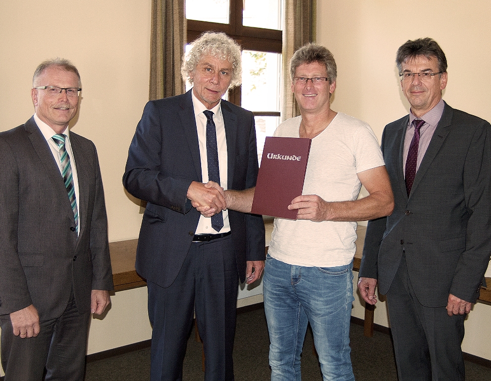 Jürgen Schelzke feiert 25-jähriges Dienstjubiläum