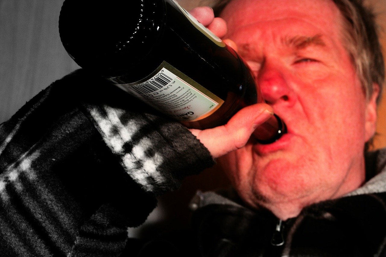 Alkohol- und Medikamentenkonsum im Alter