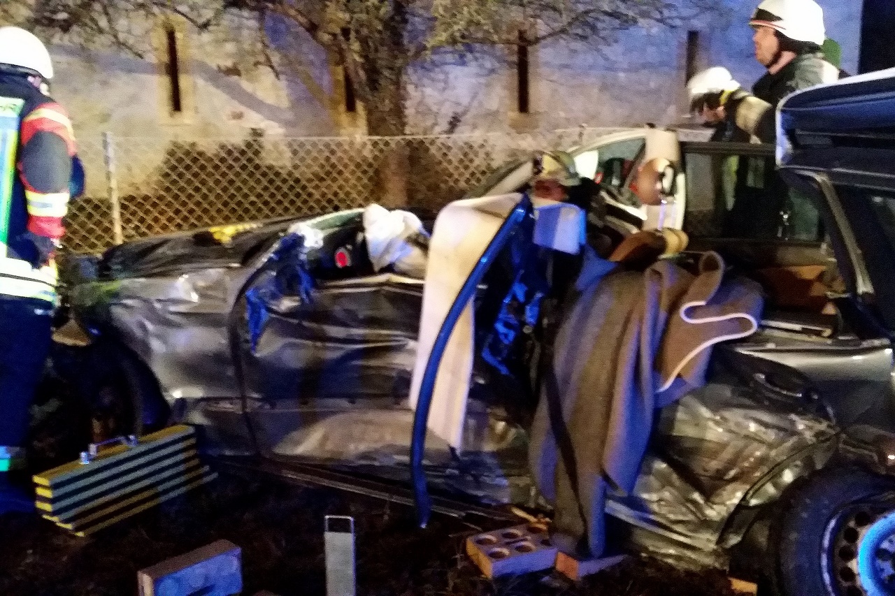 Unfall bei Mantel endet tödlich