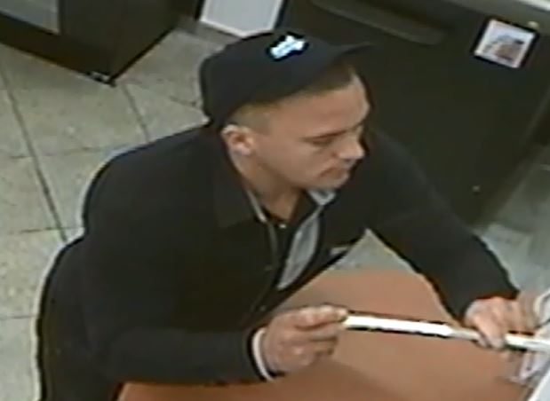 Oberpfälzer Polizei sucht Überweisungsbetrüger