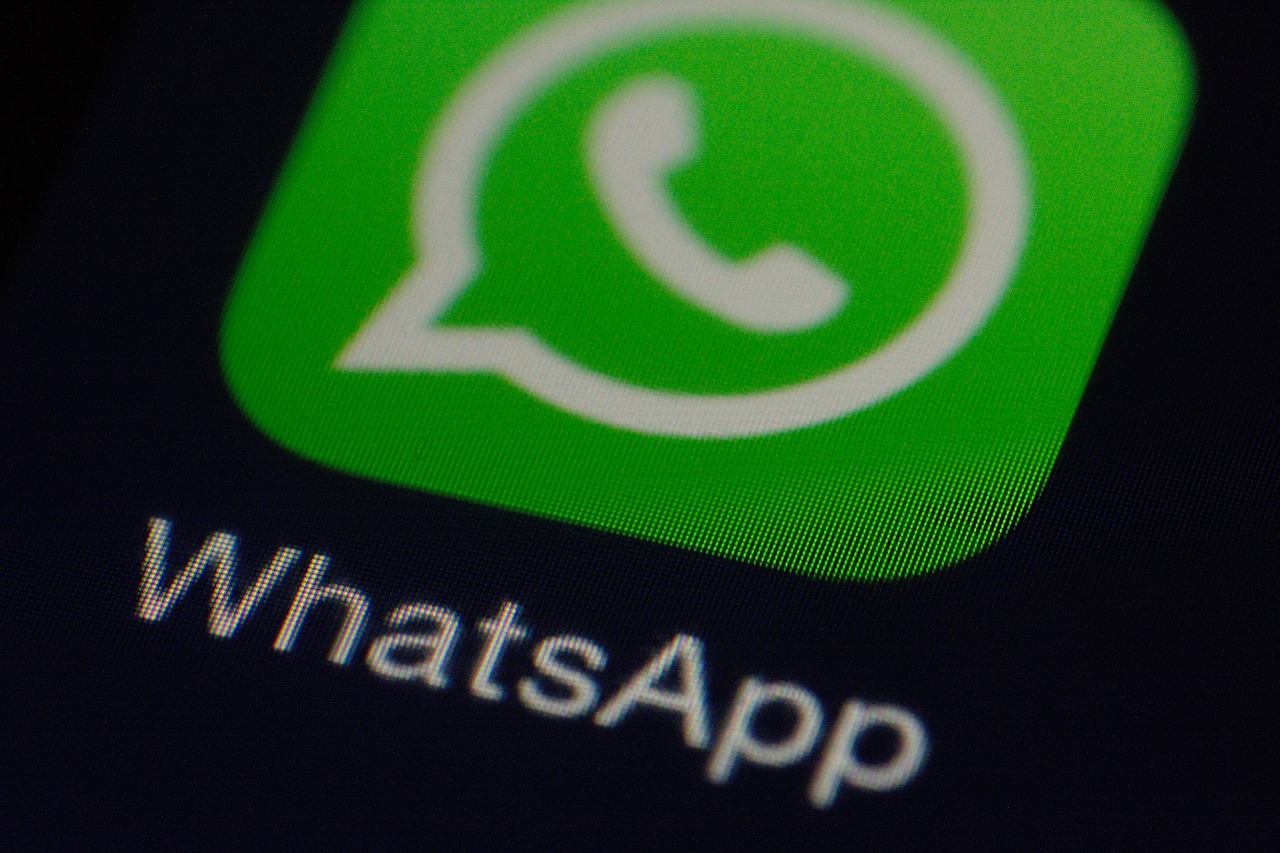 Nacktbilder der Ex per WhatsApp verschickt