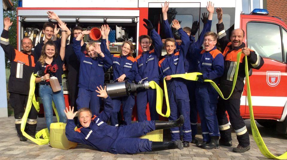 Starke Jugend nun mit Sprecher – Jugendfeuerwehr setzt auf Partyschaum