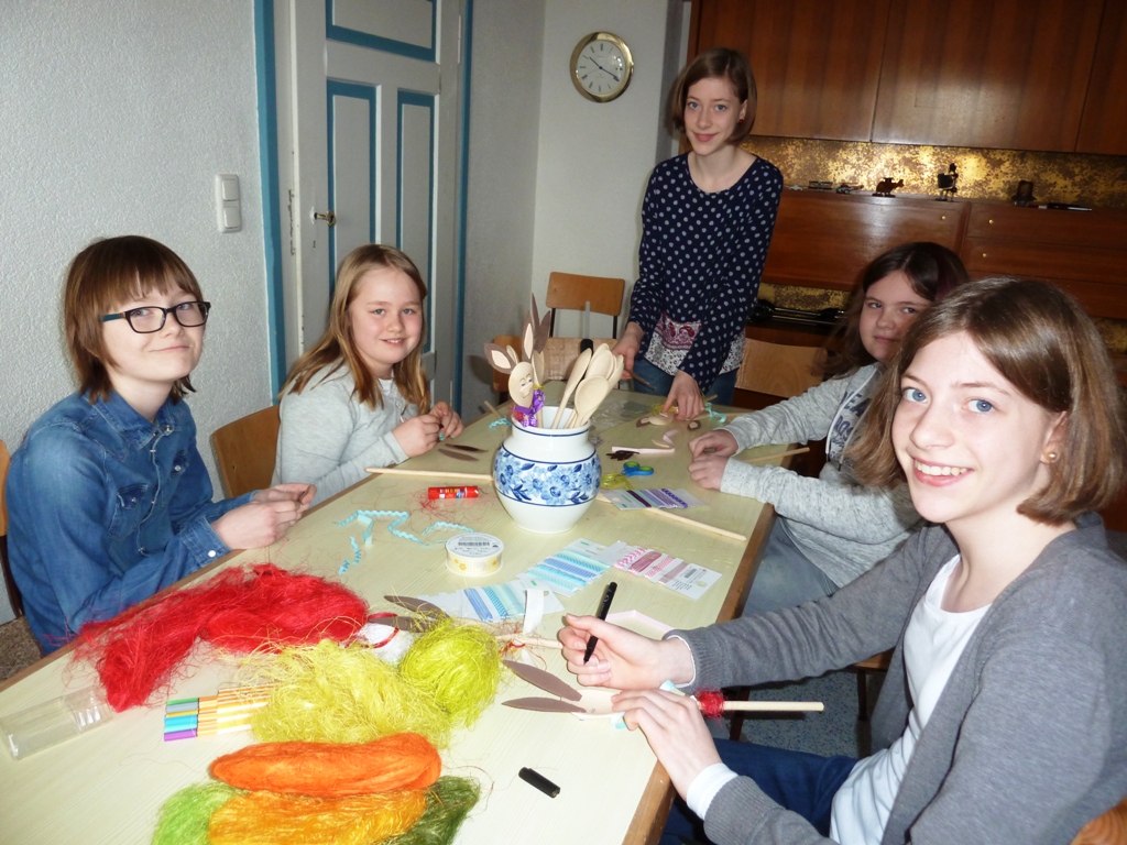 Osterbasteln der Wurzer Minis