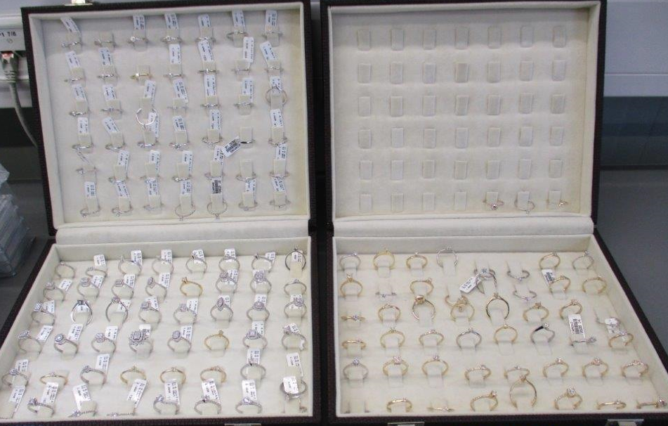 Gold- und Silberschmuck im Wert von 42.000 Euro sichergestellt