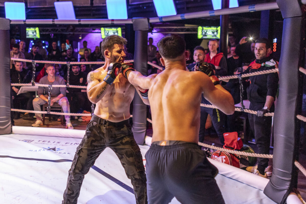 Fightnight in Weiden: Freefight-Fans erleben heiße Kämpfe [mit Video]