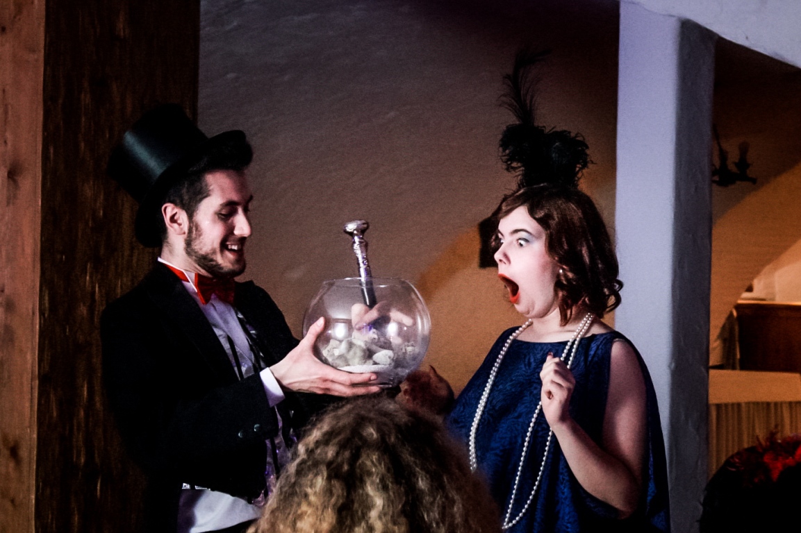 Ovigo-Theater zeigt „Dinner mit Killer“