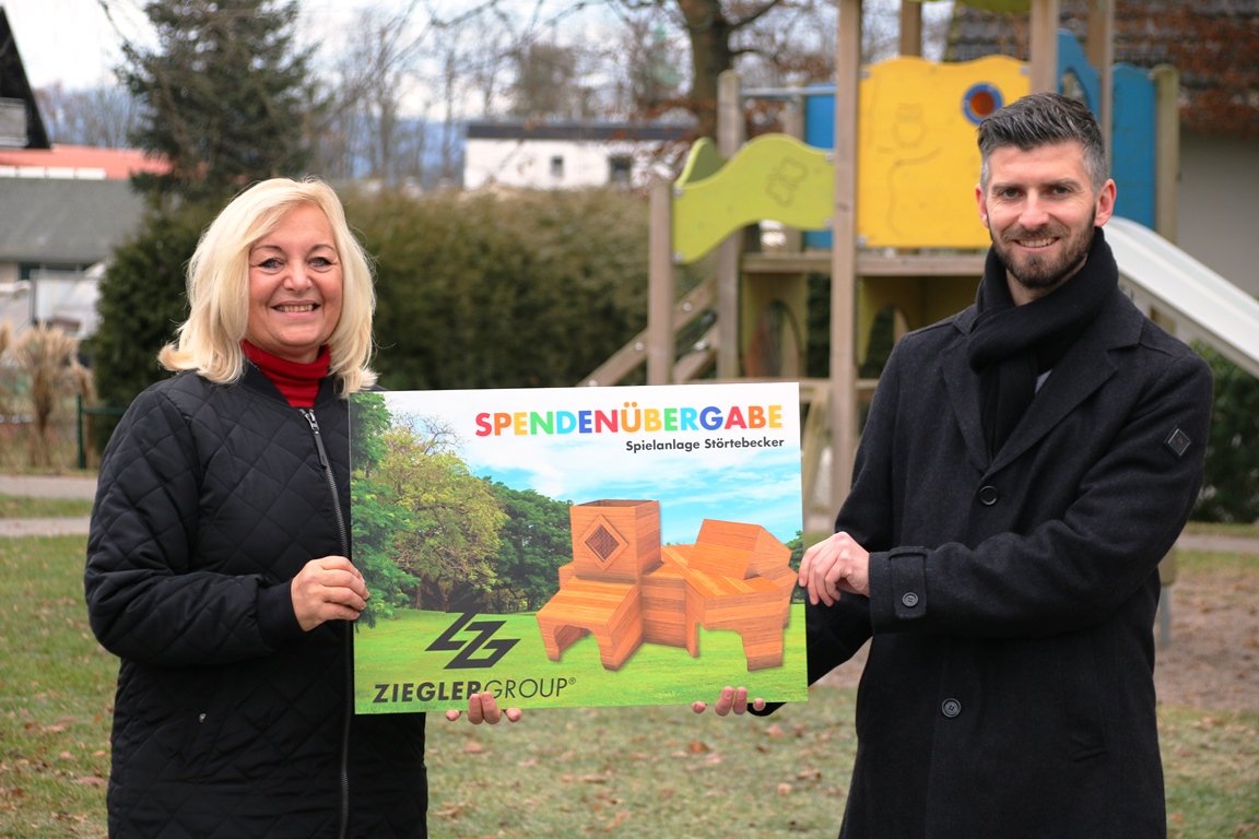Bescherung für Kinderhaus Kunterbunt: Ziegler spendiert Spielgerät