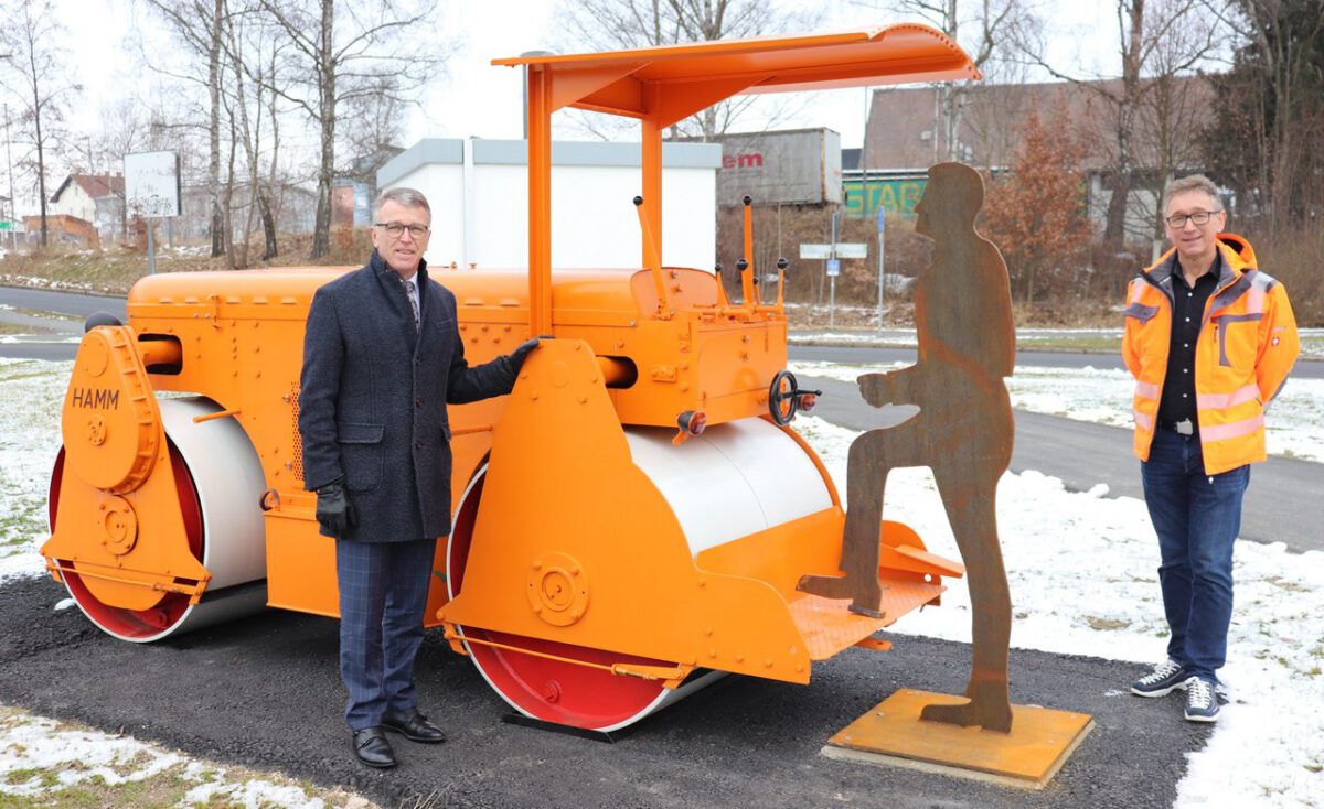 Ein Fahrer aus Stahl für die historische Walze