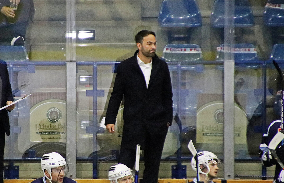 Blue Devils Weiden: Ausrutscher bei Starbulls Rosenheim