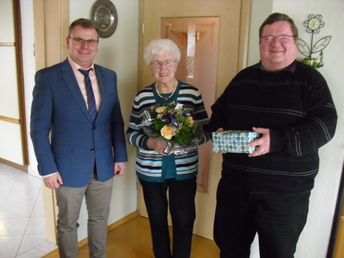 Glückwünsche zum 90. Geburtstag
