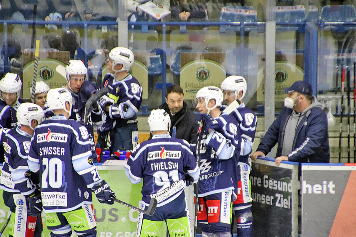 Teuflisch starker Auftritt der Blue Devils im dritten Duell gegen Erfurt