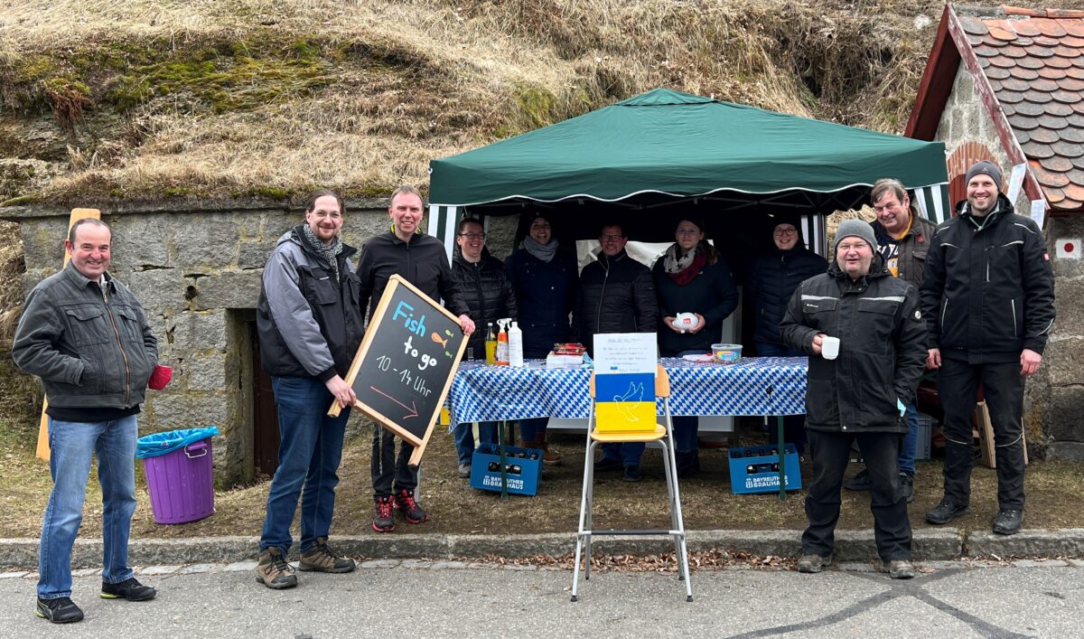 Ansturm auf SPD-Fischsemmeln